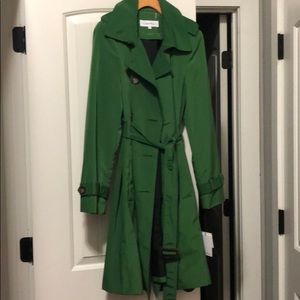 Calvin Klein M NWT rain coat